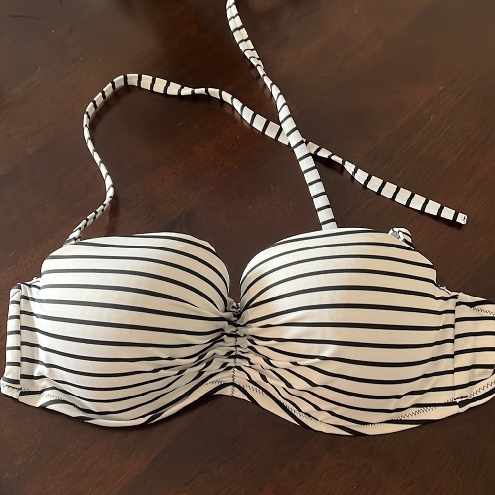Victoria’s Secret Swimsuit Top